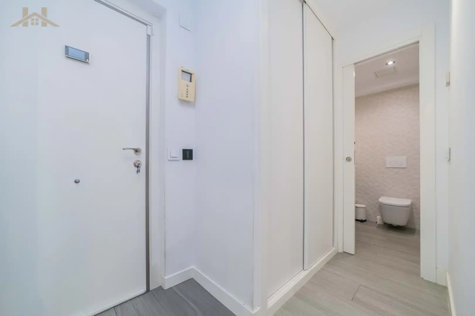 Duplex with pool for sale in Avenida del Cerro del Águila 13, imagen 8