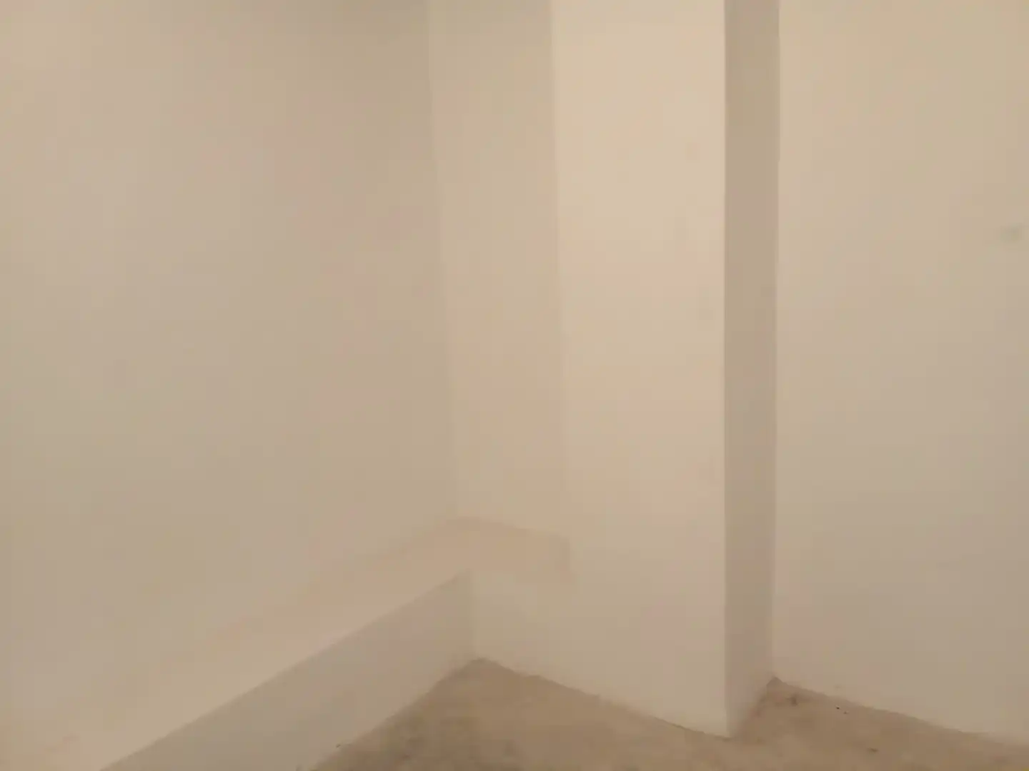 Storage room for sale in Granada