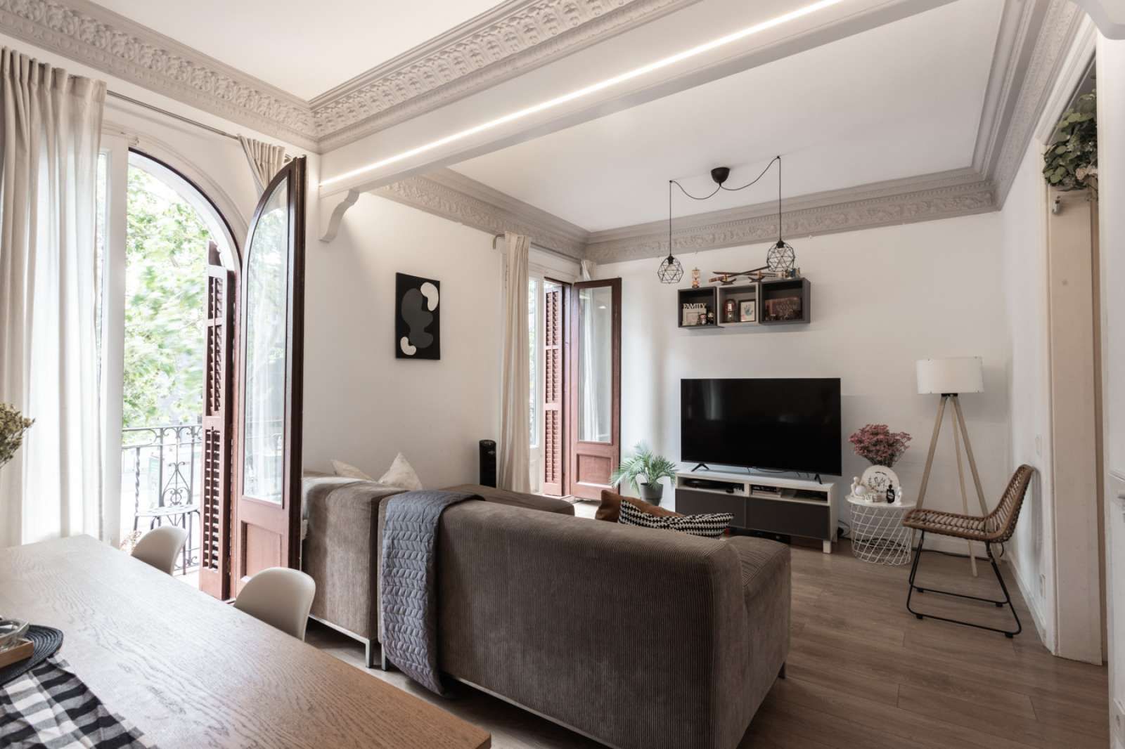 Living room of Apartment to share in  Barcelona Capital  with Air Conditioner and Terrace
