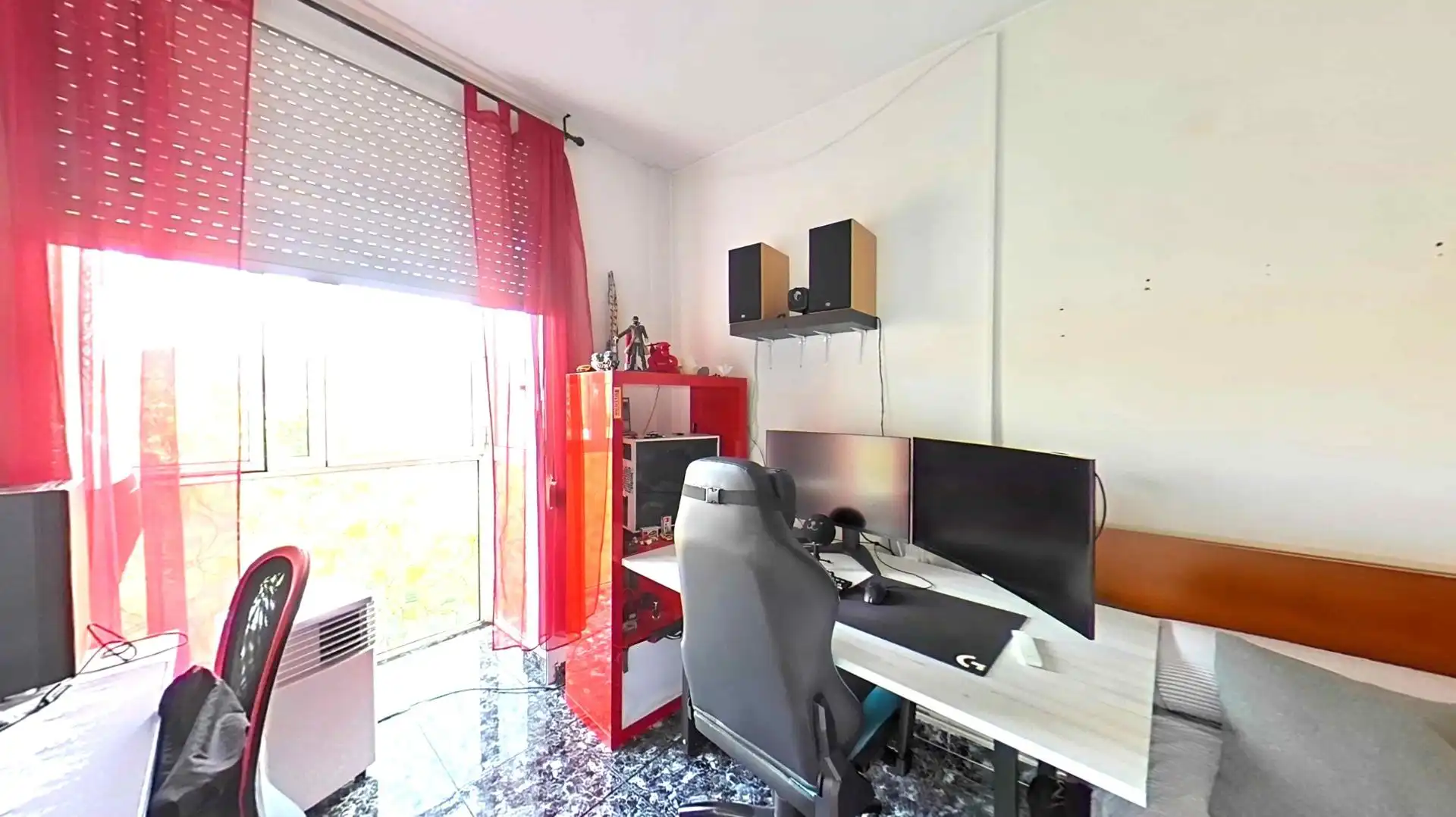 Wohnung zum Verkauf in Sabadell mit Heizung, Parkett und Balkon
