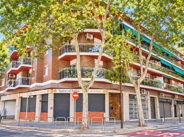 Appartement avec balcon à vendre à Carrer del Bisbe Urquinaona 10