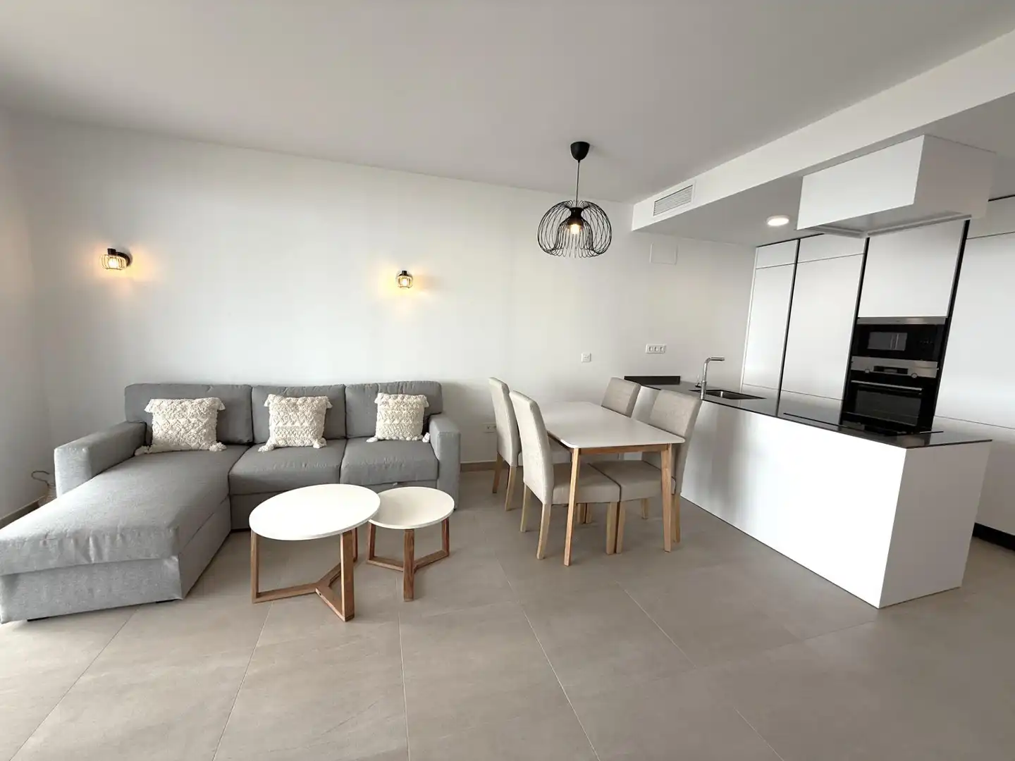 Apartment with terrace for sale in Las Gaviotas  - Carvajal, imagen 4