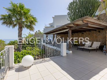 Casa amb piscina en venda a Las Rotas / Les Rotes
