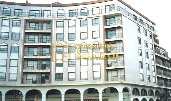 Vista exterior de Piso en venta en Santurtzi  con Calefacción, Terraza y Trastero