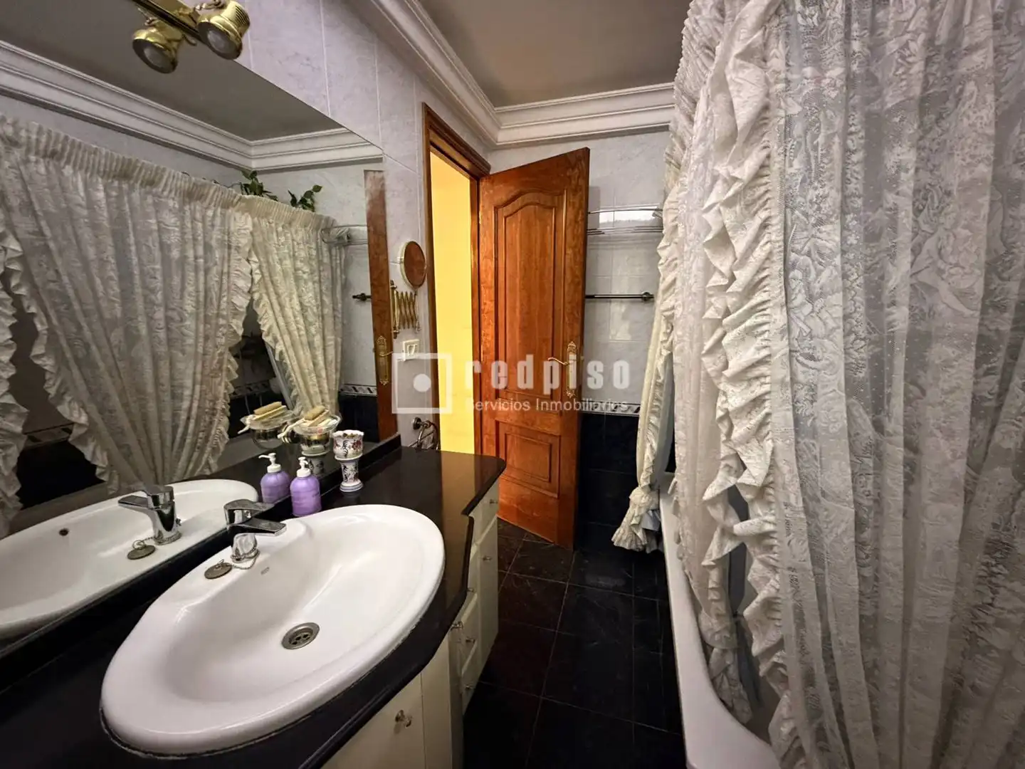 Baño de Piso en venta en Santa Cruz de Tenerife con Calefacción, Terraza y Trastero