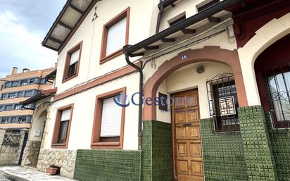 Exterior view of Single-family semi-detached for sale in Siero