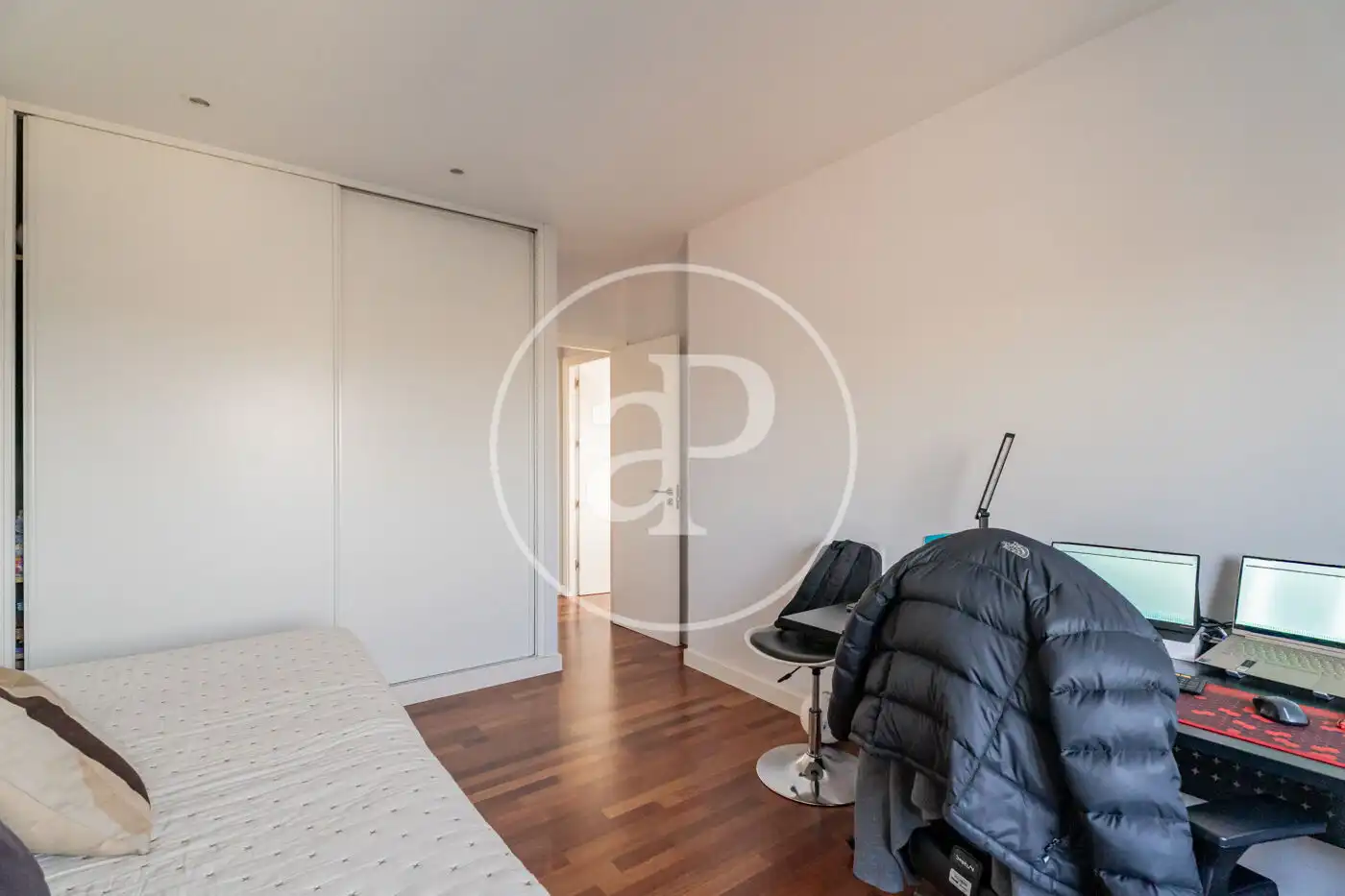 Schlafzimmer von Wohnung zum Verkauf in Madrid mit Klimaanlage und Heizung