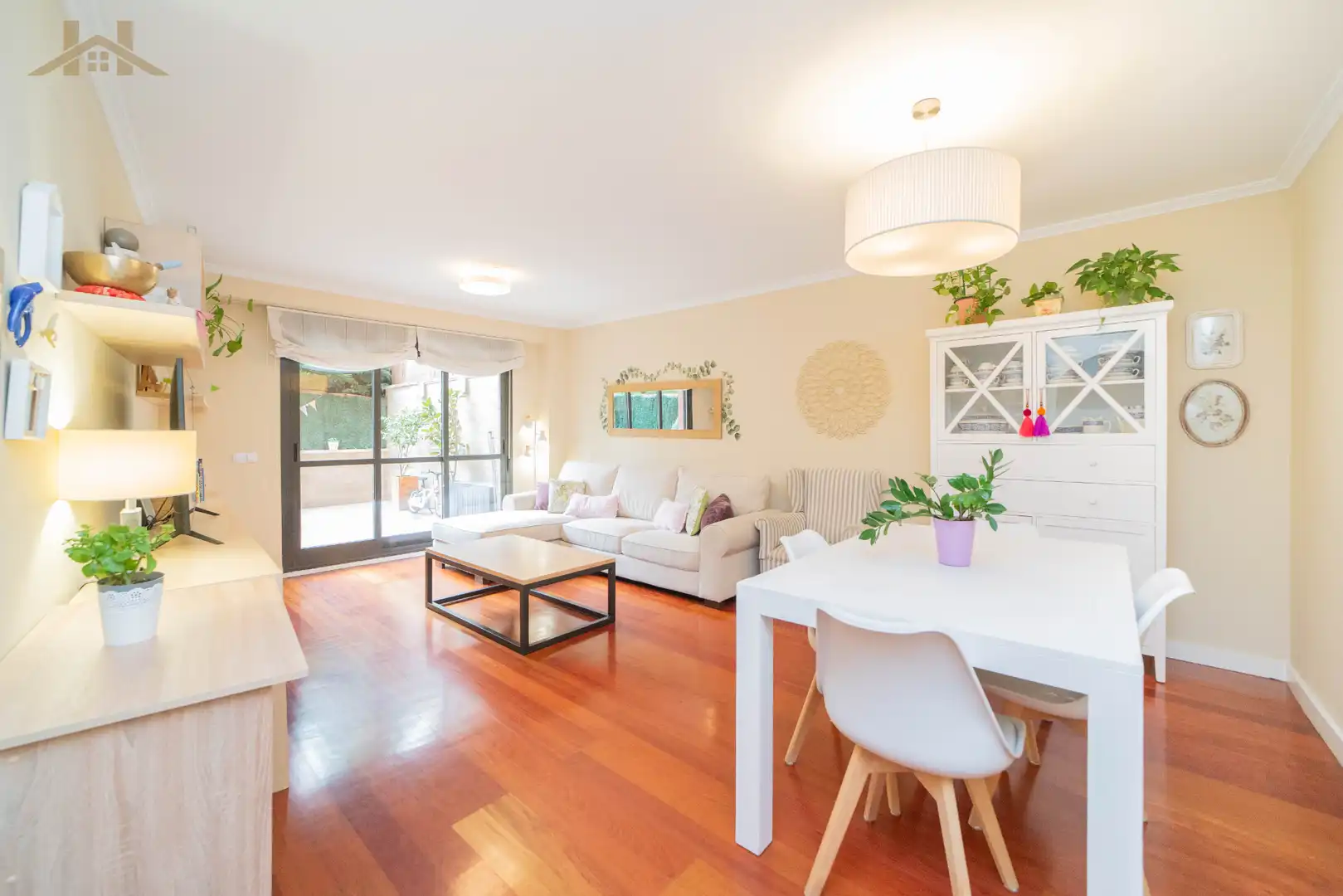 Vista exterior de Planta baja en venta en Las Rozas de Madrid