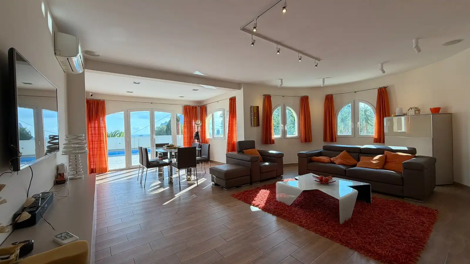 Detached house with pool for sale in Urbanización Ortenbach, imagen 3