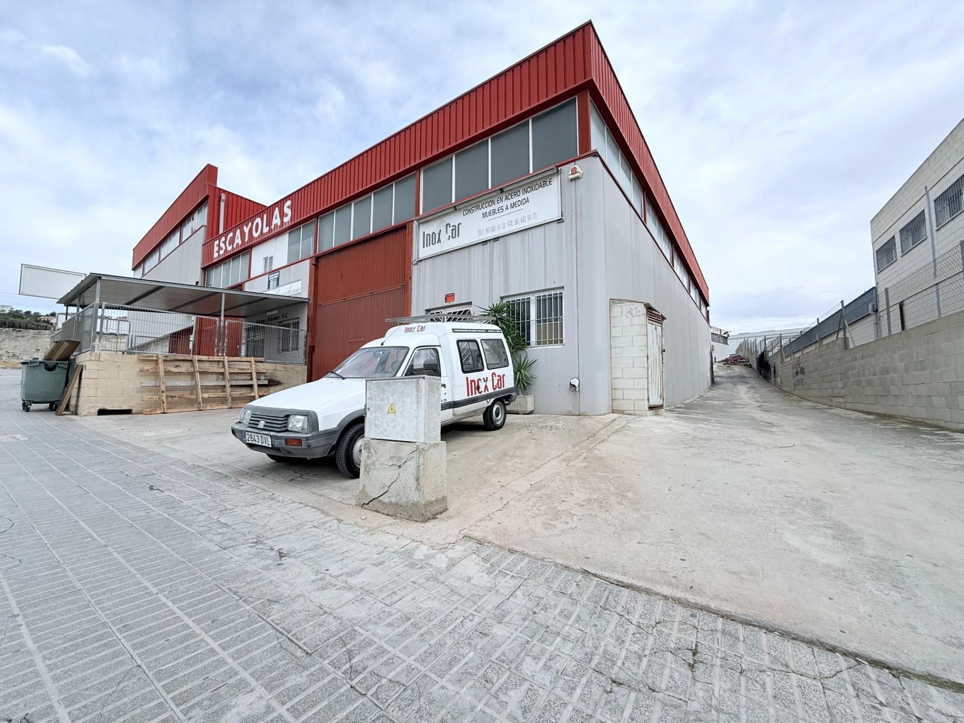 Vista exterior de Nau industrial en venda en Villajoyosa / La Vila Joiosa