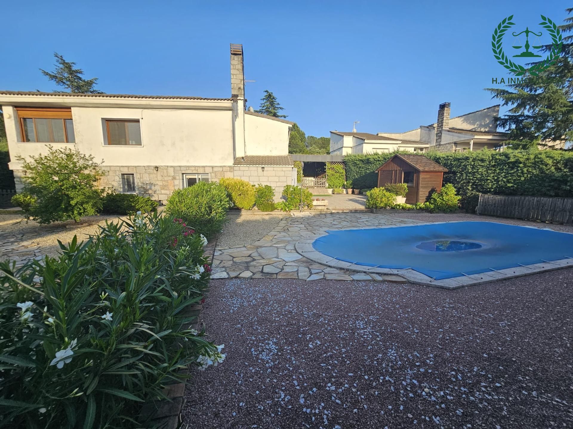 Exterior view of House or chalet for sale in San Agustín del Guadalix  with Heating, Private garden and Terrace