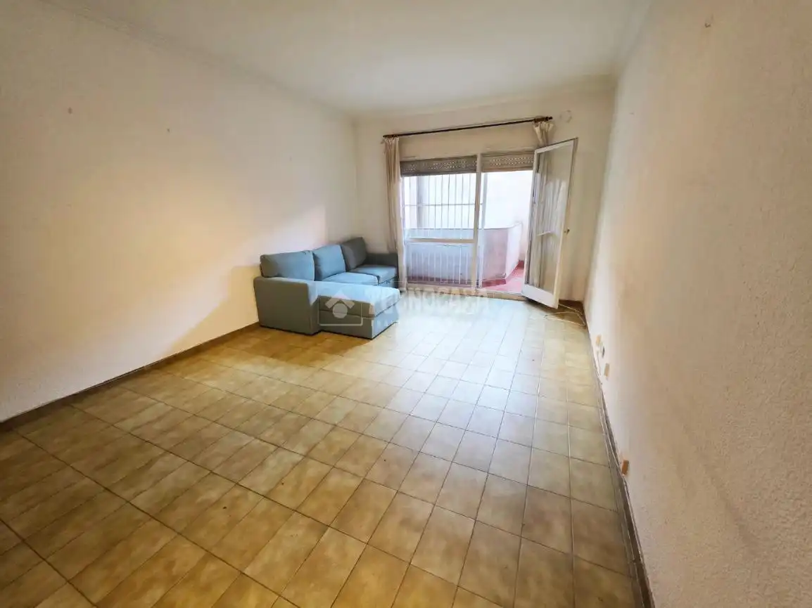 Sala de estar de Piso en venta en Barcelona con Calefacción y Terraza