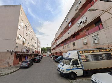 Flat for sale in Calle Micaela Parada