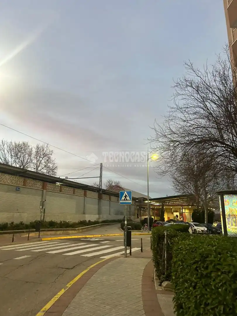 Vista exterior de Garaje en venta en Fuenlabrada