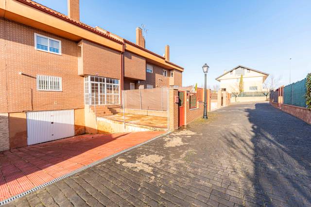 Casa adosada en Venta en Calle de Valencia en Urbanización el Mediterráneo