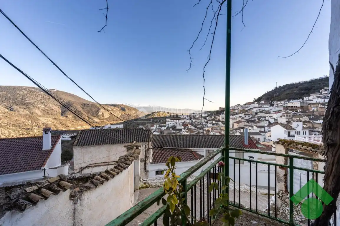 Vista exterior de Casa adosada en venta en Colomera con Terraza