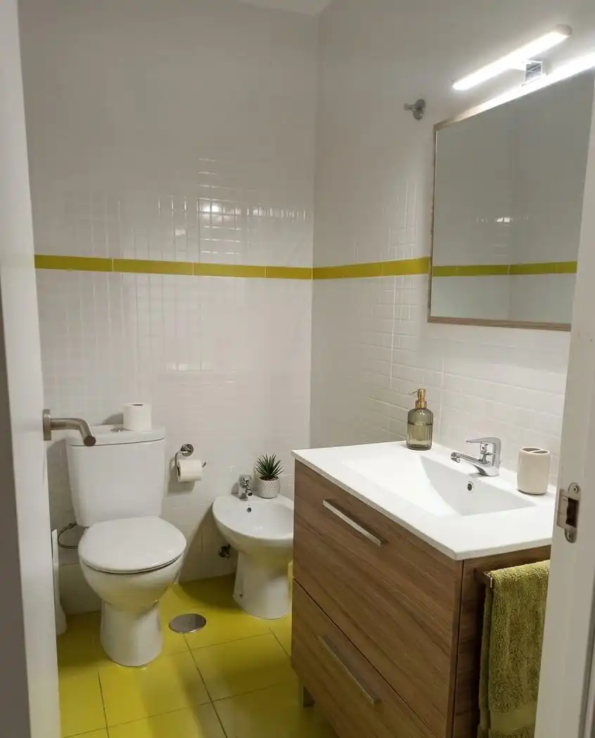 Bathroom of Flat for sale in Alicante / Alacant  with Air Conditioner, Parquet flooring and Furnished
