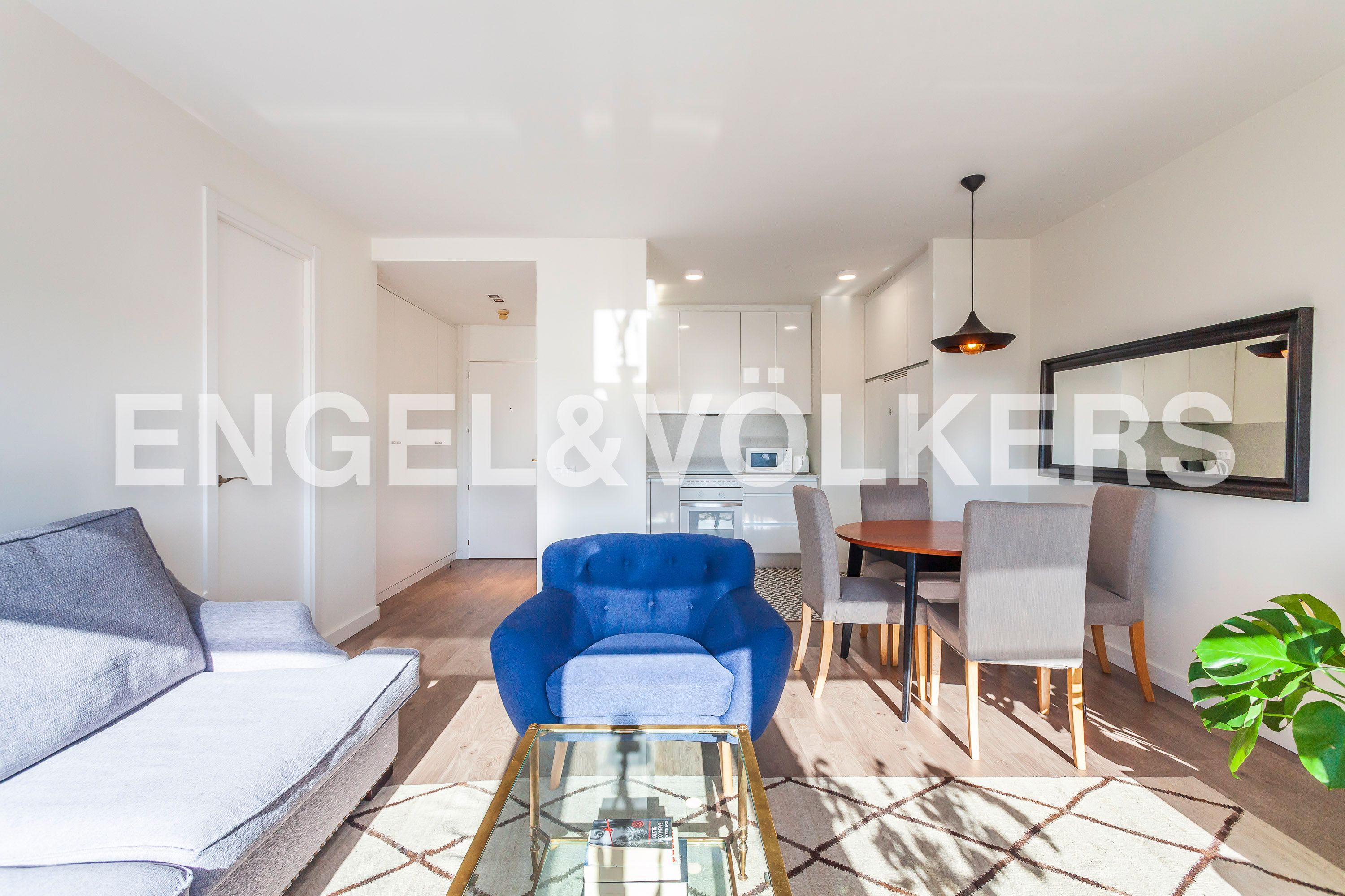 Exterior view of Flat for rent in  Madrid Capital  with Air Conditioner, Heating and Furnished