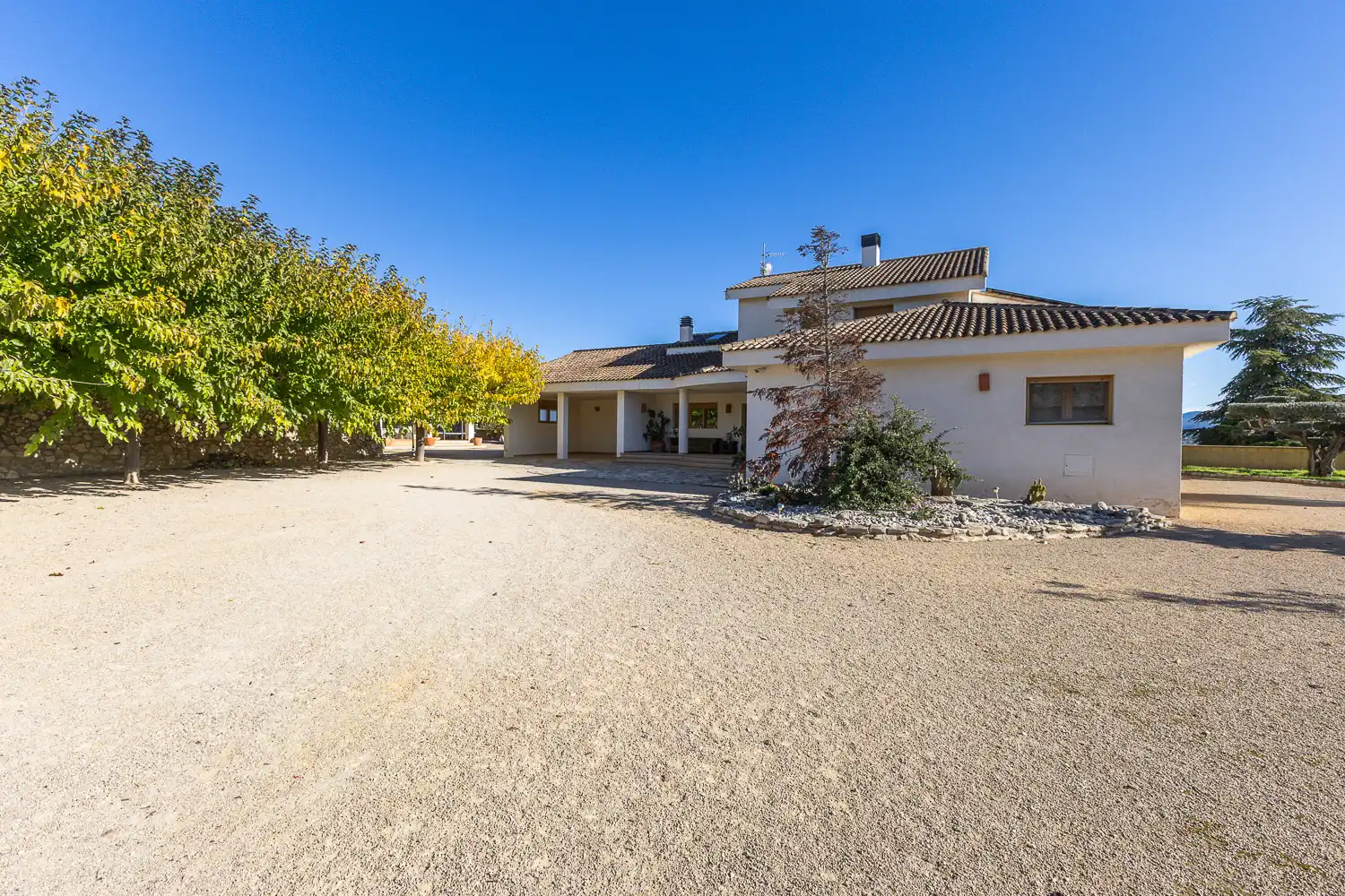 Exterior view of Houses for sale in Ontinyent  with Air Conditioner, Heating and Private garden