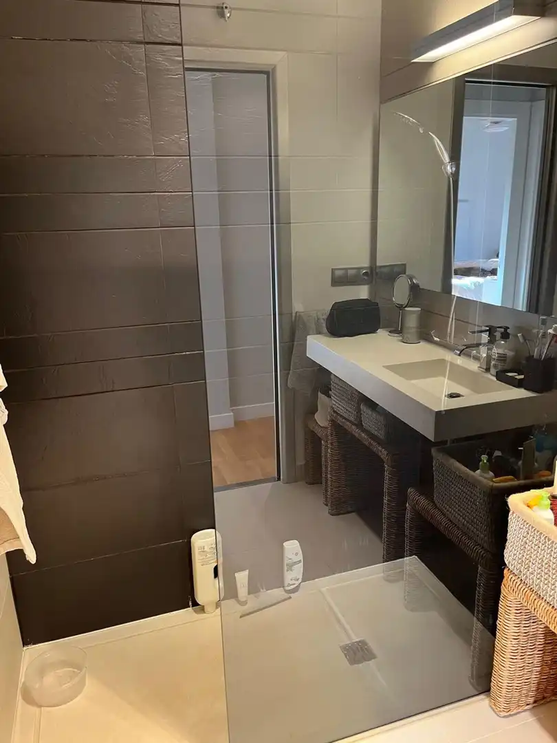 Bathroom of Flat for sale in Ciudad Real  with Air Conditioner, Heating and Terrace