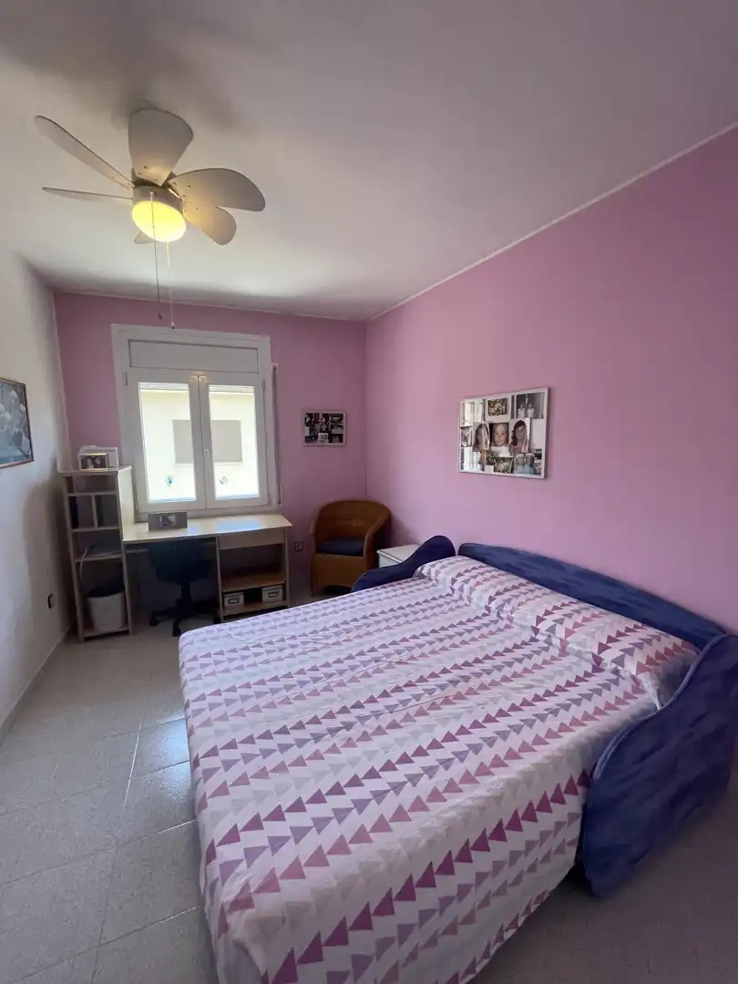 Habitación de Casa adosada en venta en Porqueres con Aire acondicionado, Terraza y Balcón
