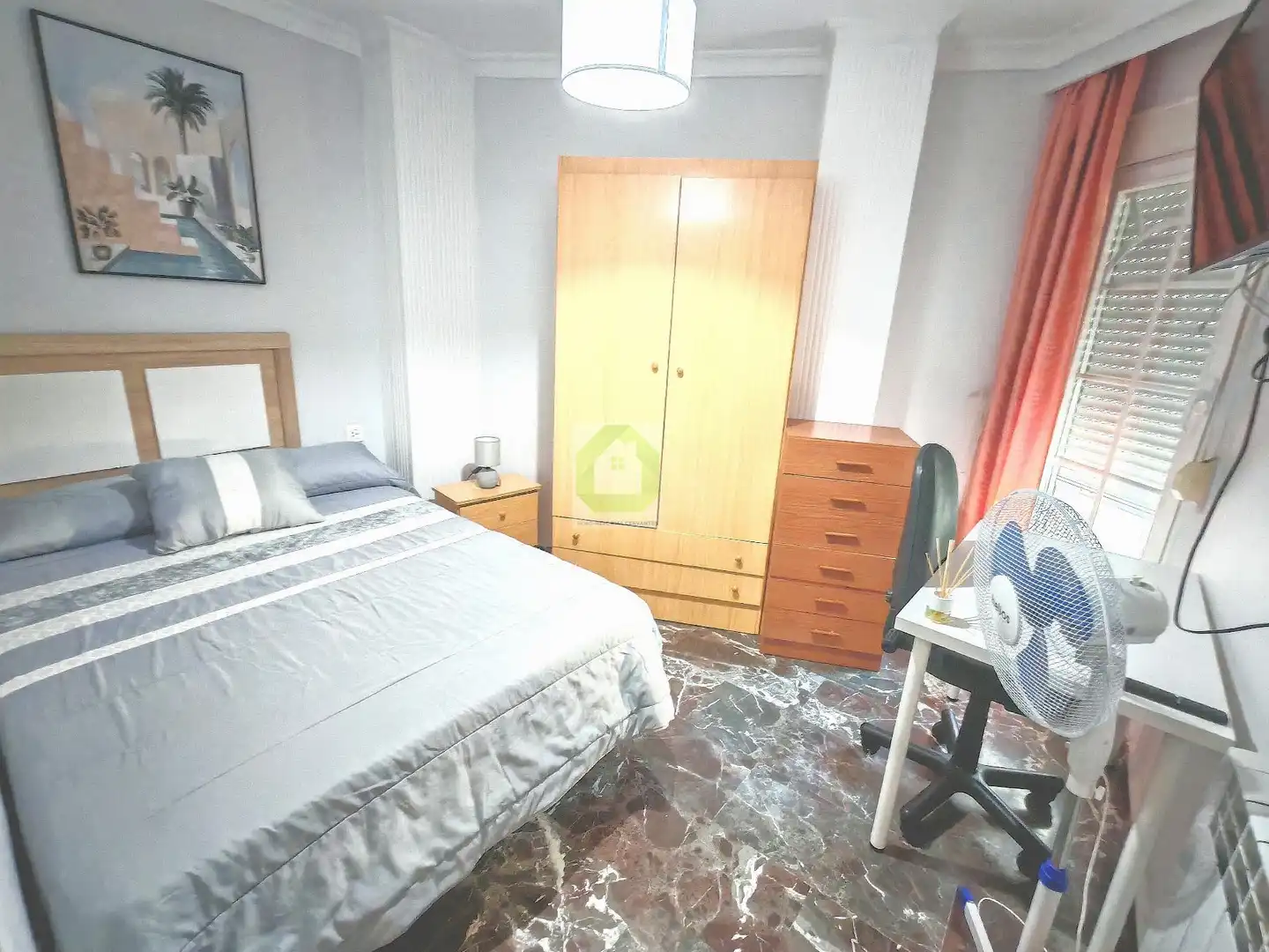 Bedroom of Flat for share in Granada  with Furnished