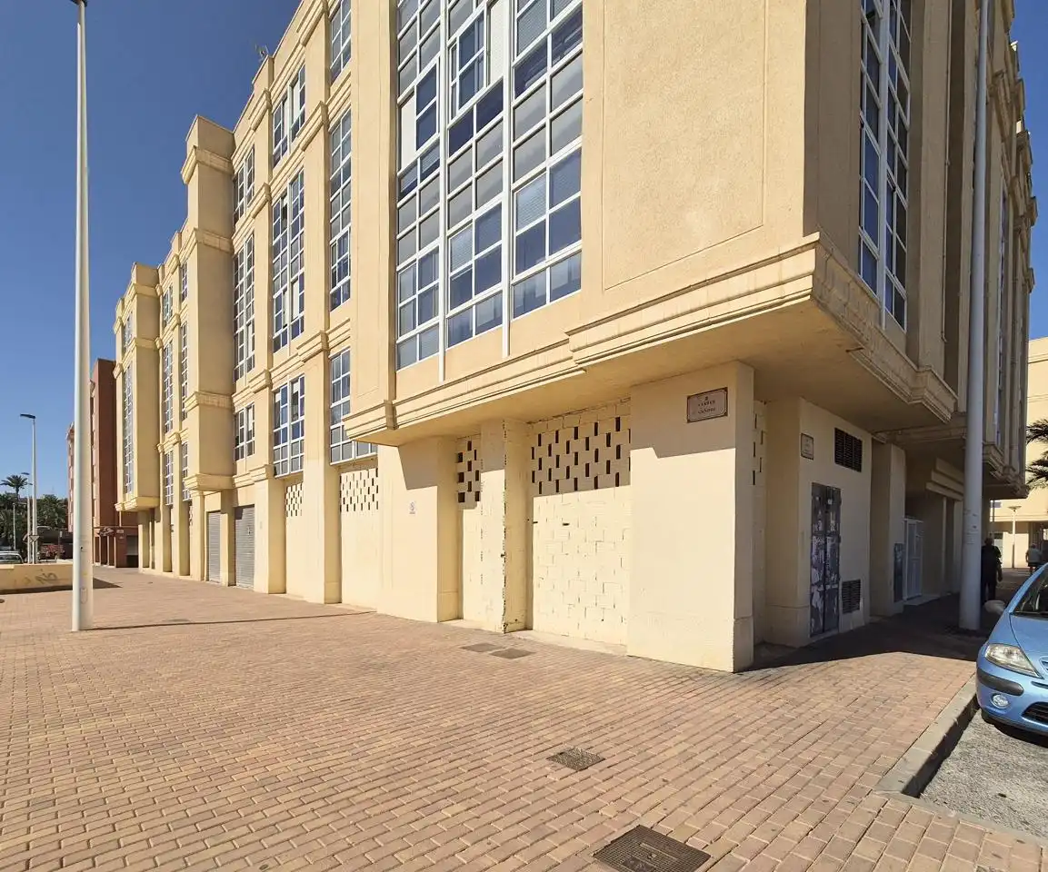 Außenansicht von Geschaftsraum zur Miete in Elche / Elx