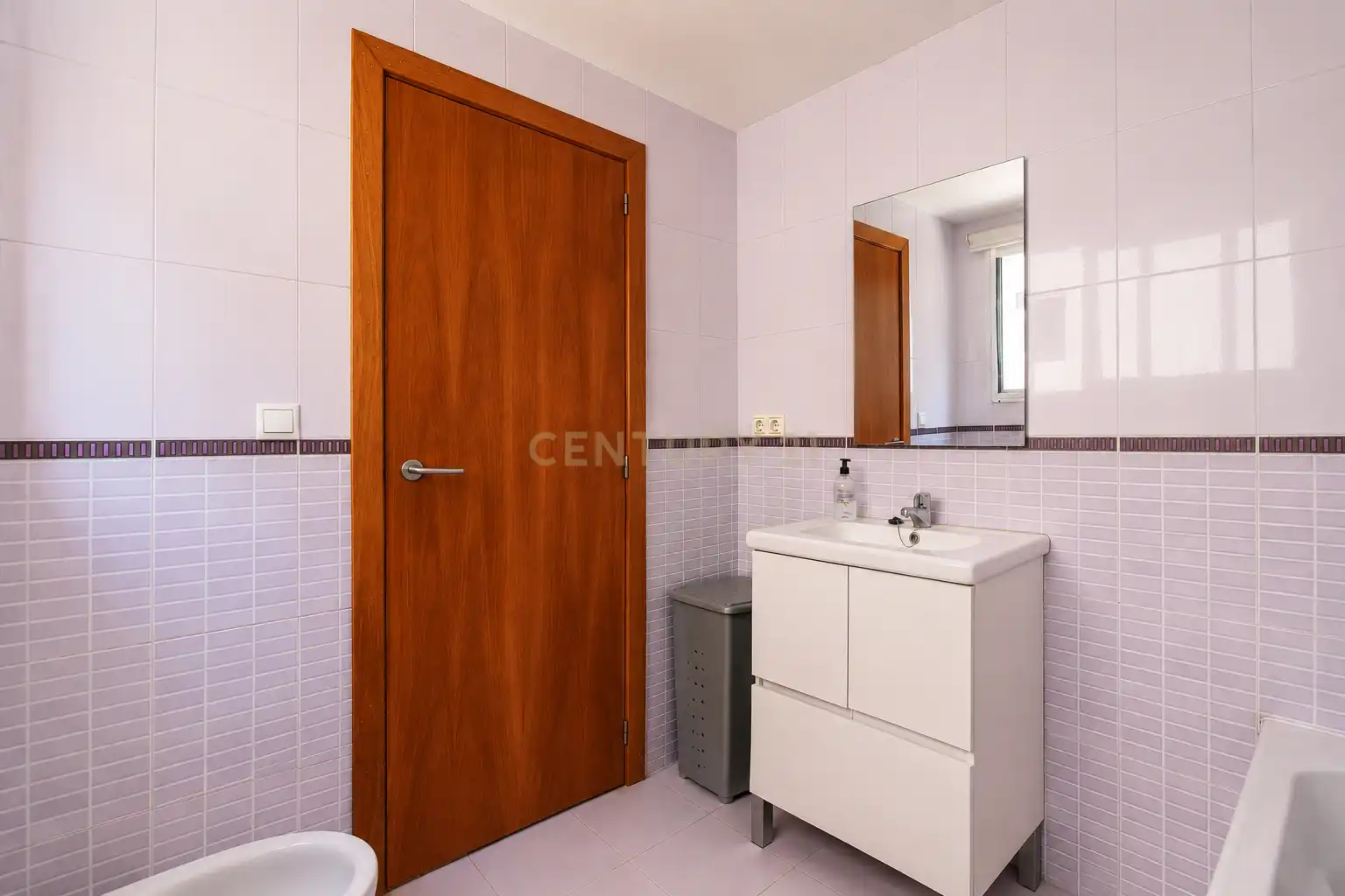 Bathroom of Flat for sale in Pedreguer  with Storage room
