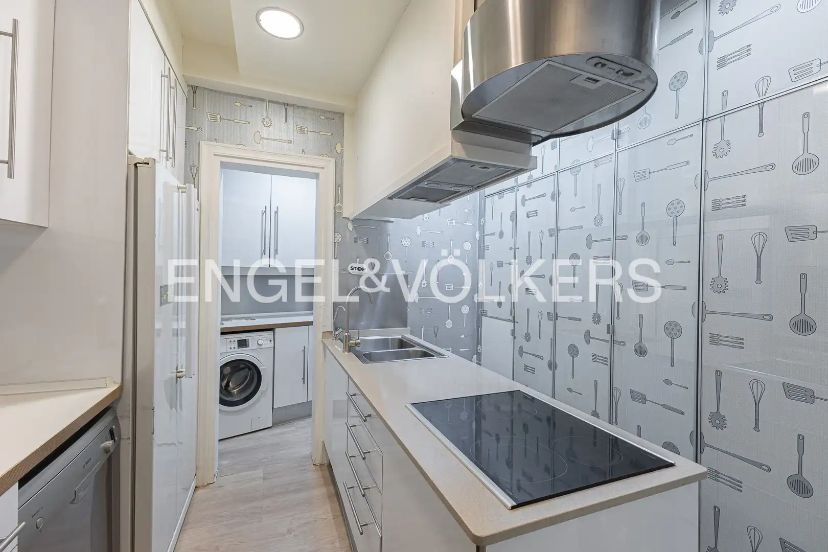 Kitchen of Flat for sale in Barcelona  with Air Conditioner, Heating and Parquet flooring
