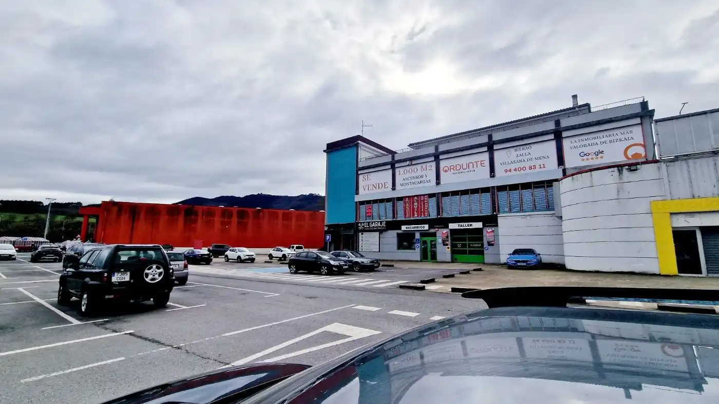 Local comercial en venda a Barrio el baular, imagen 2