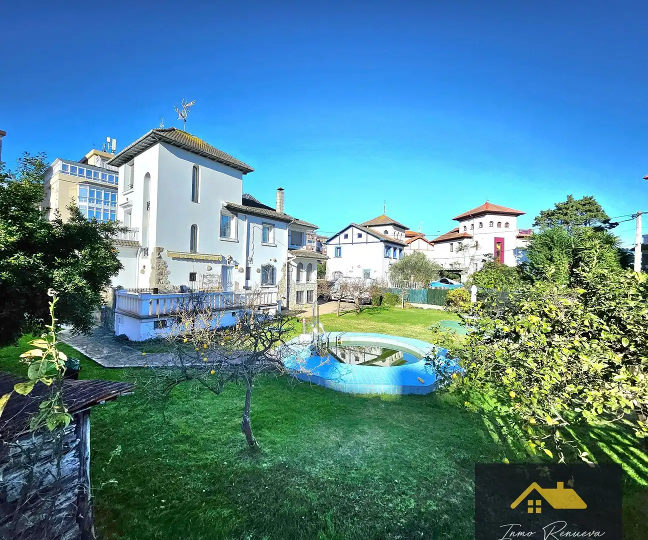 Exterior view of Houses for sale in Brazomar