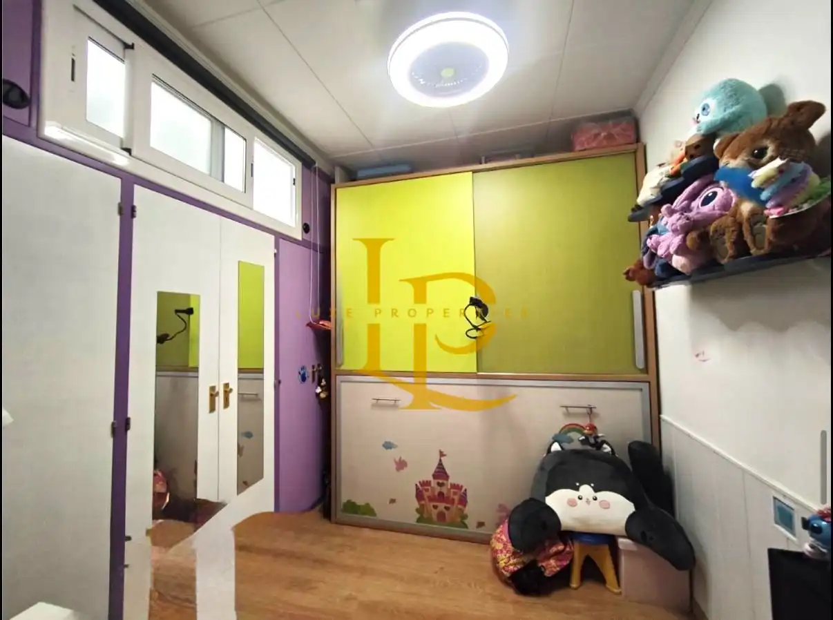 Dormitori de Casa o xalet en venda en Sabadell amb Aire condicionat, Parquet i Terrassa