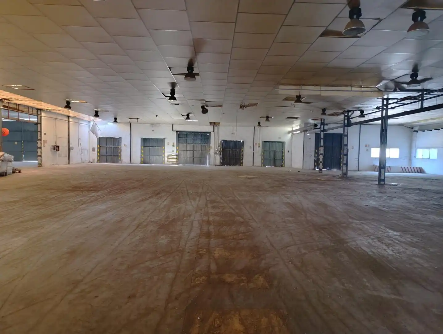 Nau industrial en venda a El Palmar