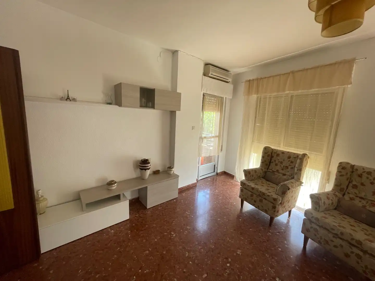 Living room of Flat for rent in Almendralejo  with Air Conditioner, Furnished and Washing machine