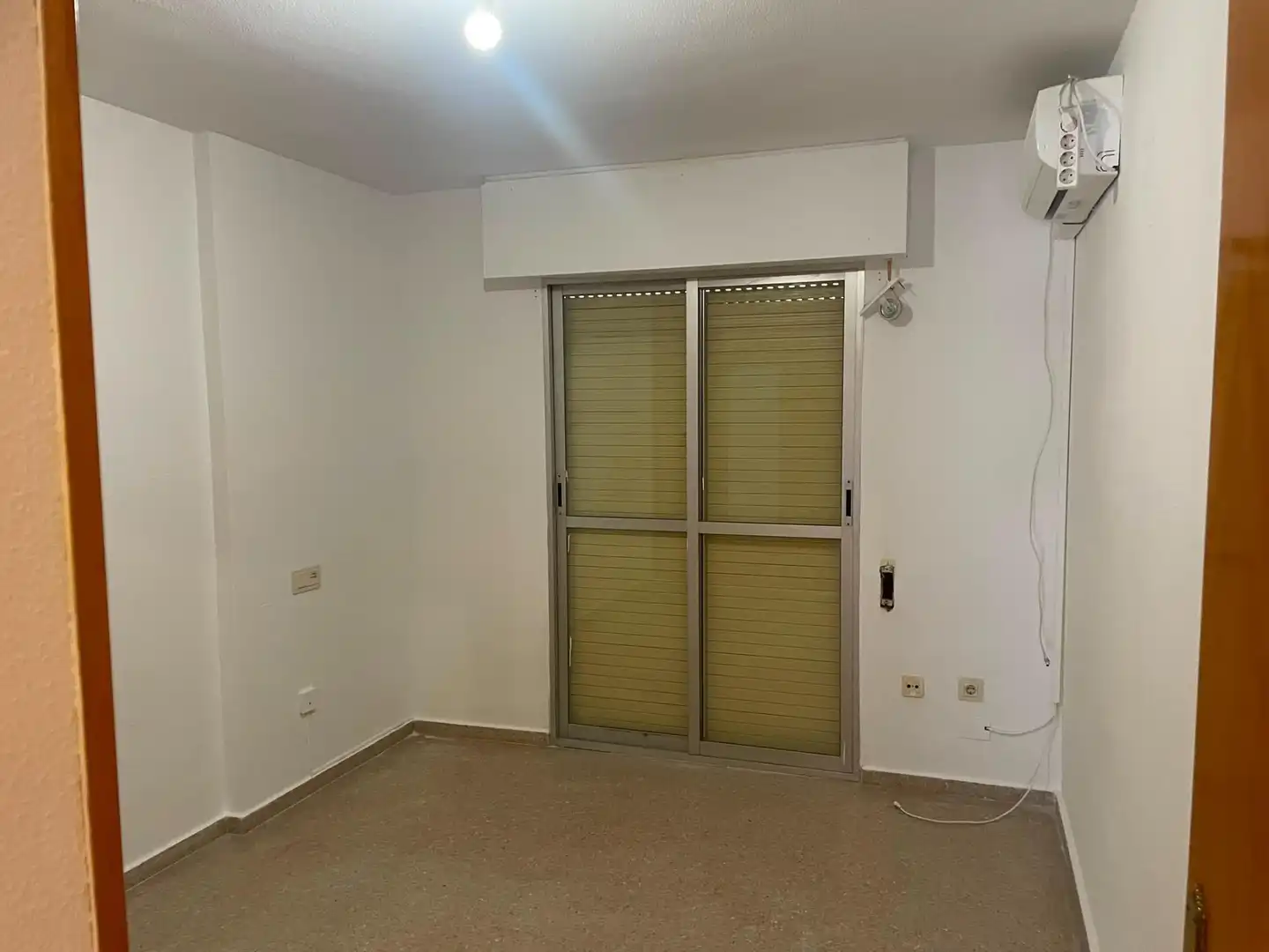 Habitación de Casa adosada de alquiler en Murcia con Aire acondicionado, Calefacción y Jardín privado