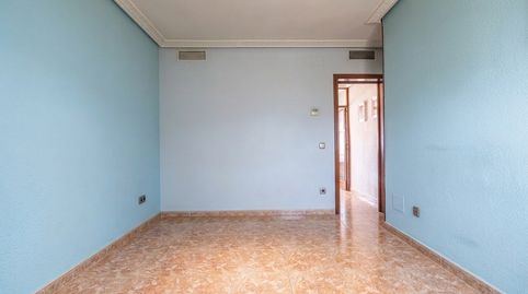 Foto 4 de Piso en venta en Calle San Basilio, Pradolongo, Madrid Capital