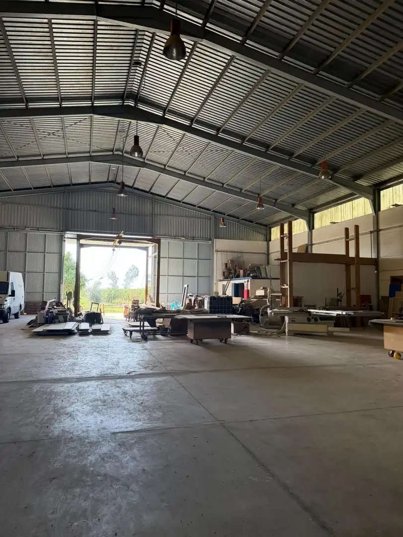 Nau industrial en venda en Cantillana