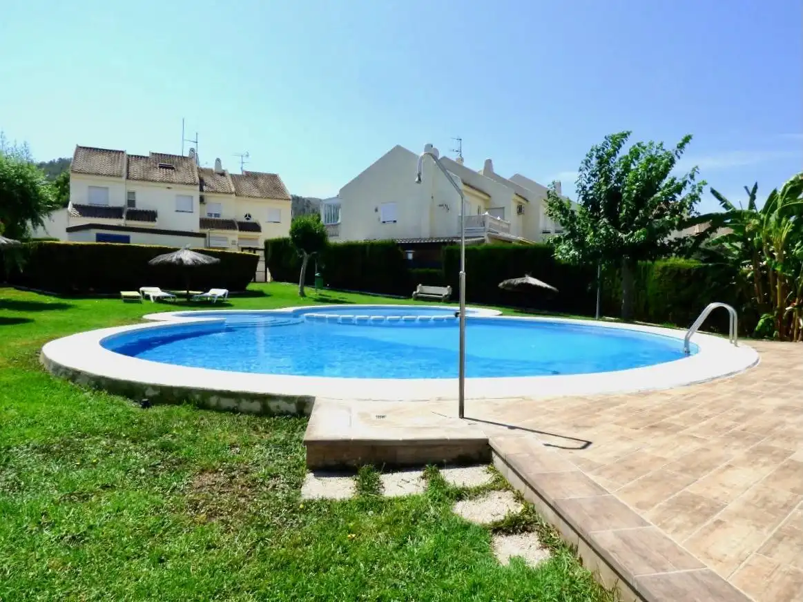 Casa aparellada amb piscina en venda a Rincón de Loix, imagen 51