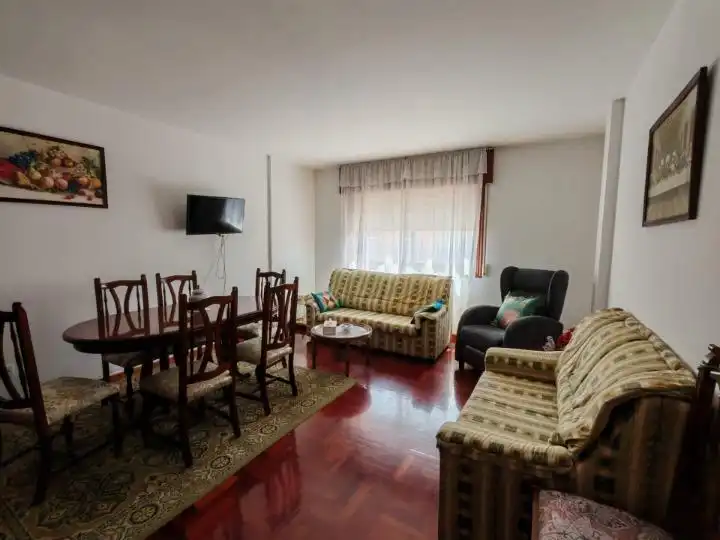 Sala d'estar de Pis en venda en A Cañiza   amb Calefacció i Terrassa