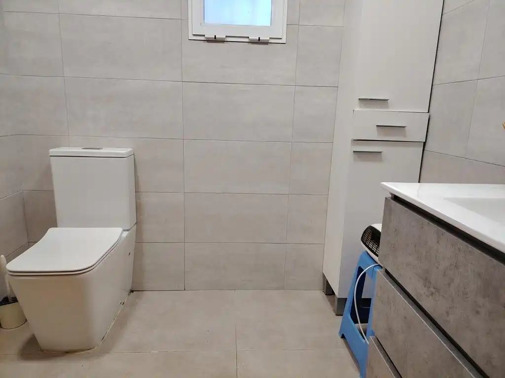 Badezimmer von Haus oder Chalet zur Miete in Olocau mit Möbliert