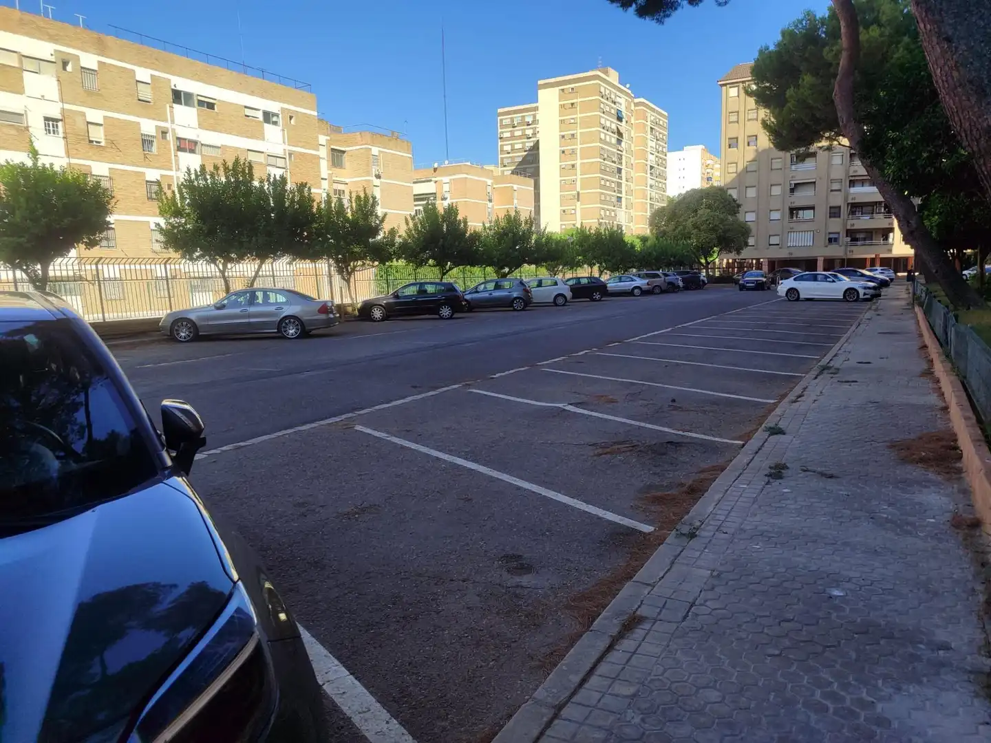 Parking of Flat for rent in Sevilla  with Air Conditioner, Private garden and Terrace