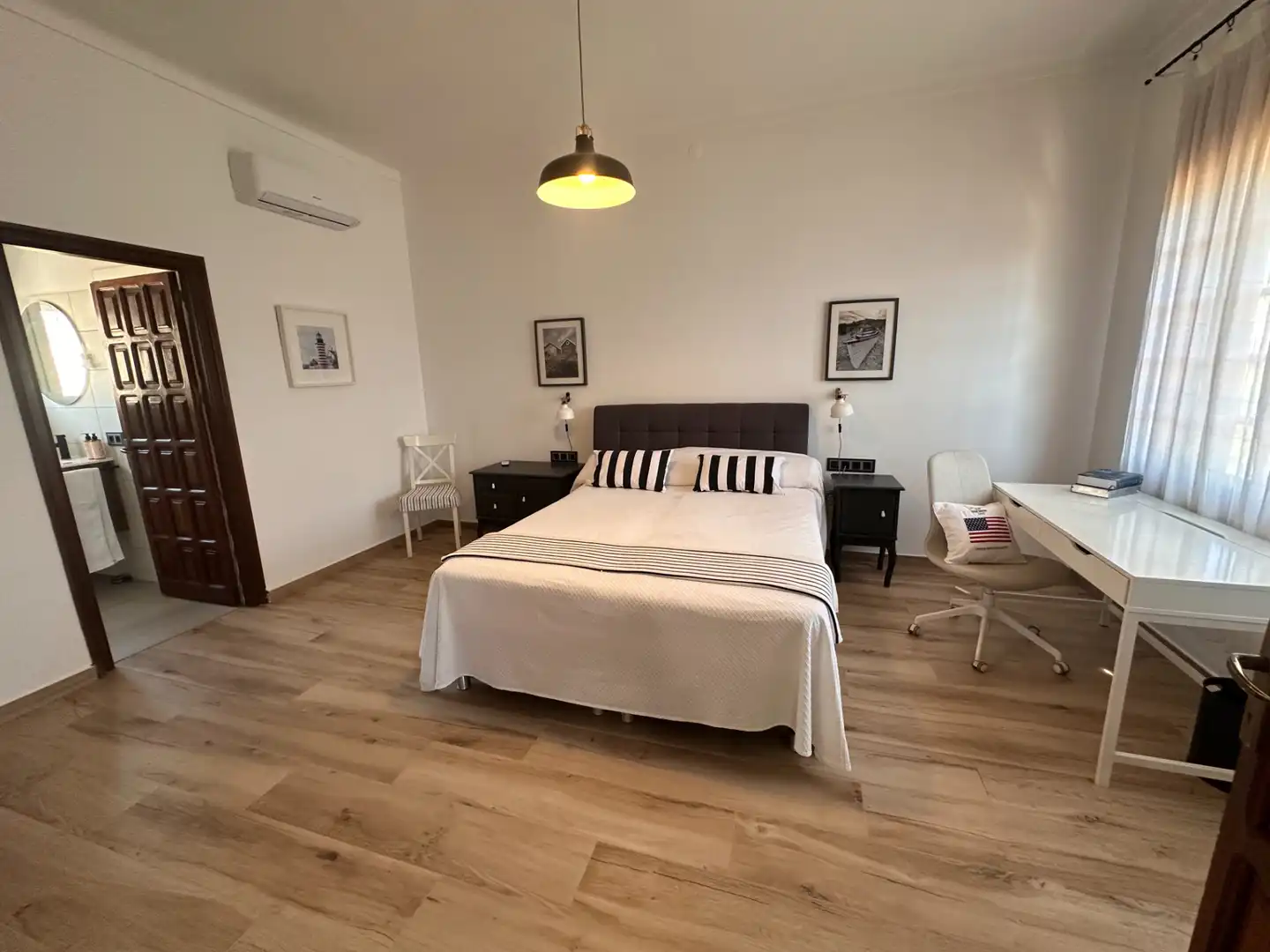 Schlafzimmer von Haus oder Chalet zum Verkauf in Mont-roig del Camp mit Klimaanlage, Heizung und Privatgarten