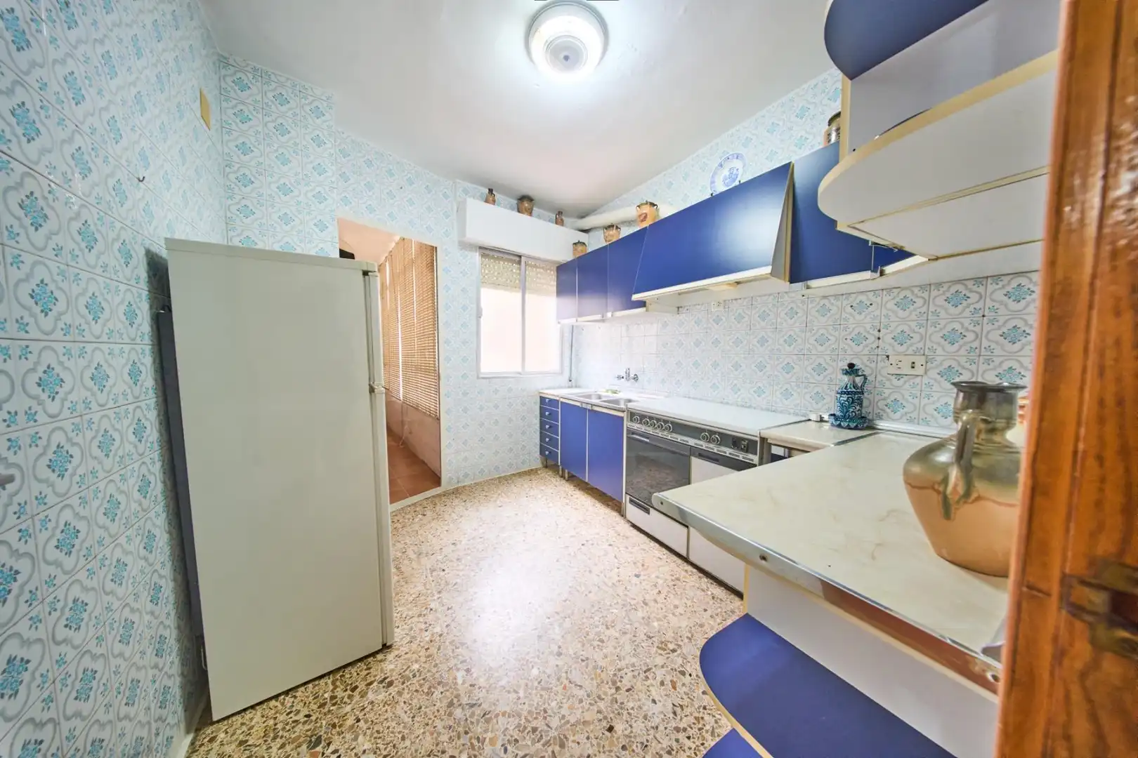 Küche von Wohnung zum Verkauf in Órgiva mit Abstellraum und Balkon