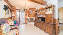 Living room of Flat for sale in San Martín de Valdeiglesias  with Heating, Terrace and Storage room