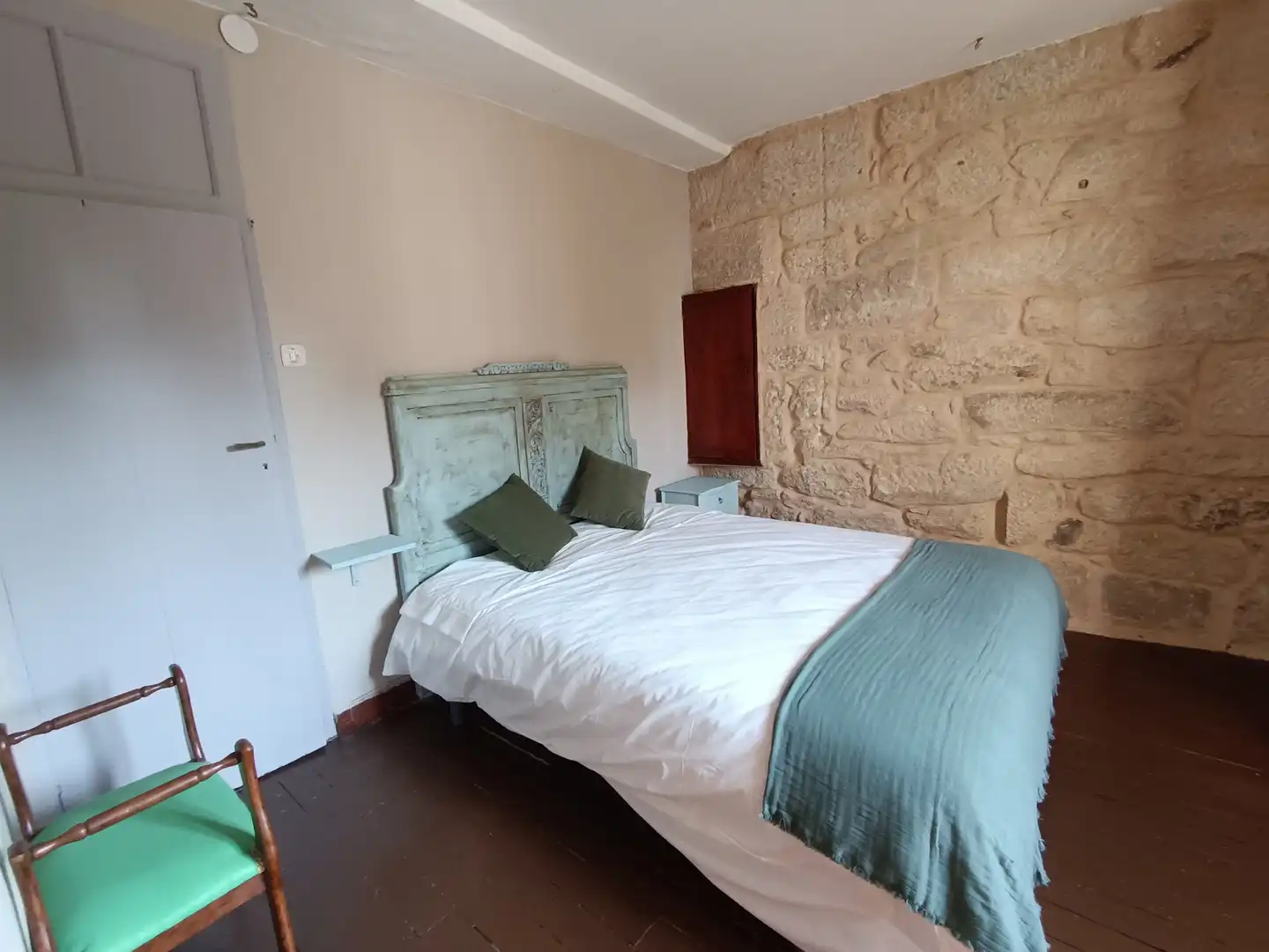Bedroom of Houses for sale in Pontevedra Capital   with Oven, Washing machine and Microwave