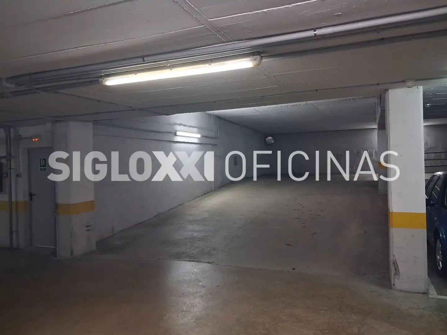 Parking of Office for rent in Esplugues de Llobregat  with Air Conditioner and Heating