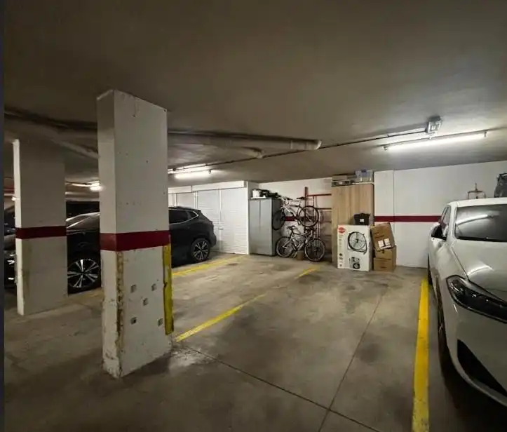Parkplatz von Wohnung zum Verkauf in Huelva mit Klimaanlage, Möbliert und Balkon