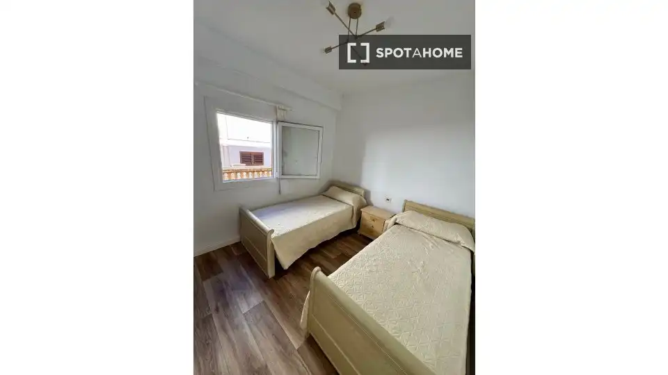 Habitación de Piso de alquiler en Oliva Playa