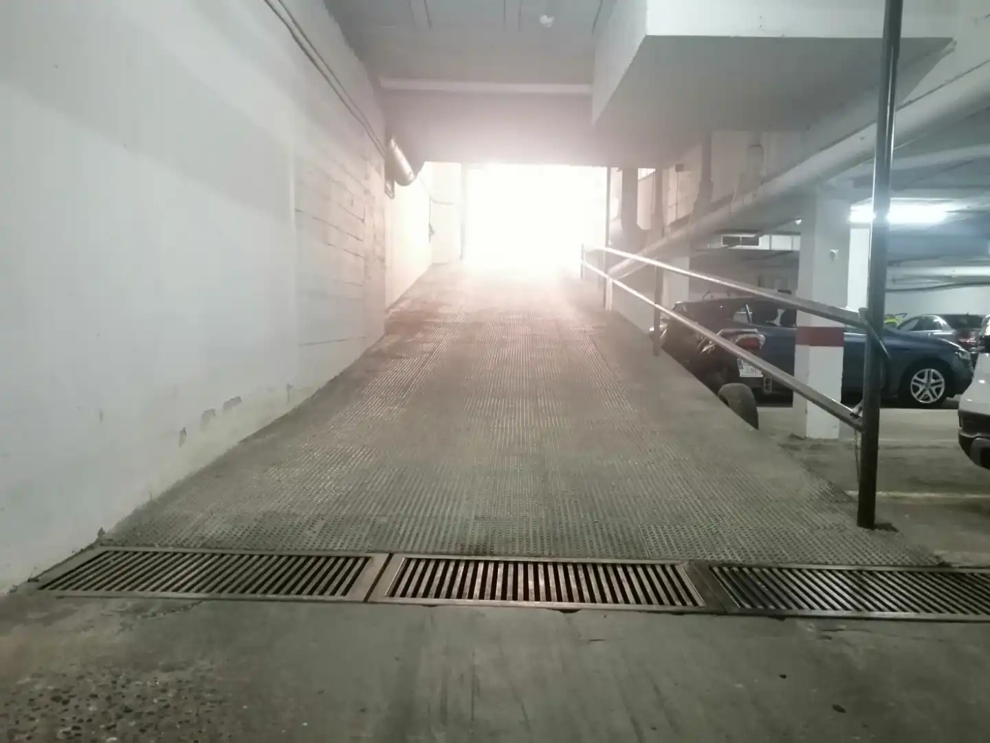 Parkplatz von Loft zur Miete in Sevilla mit Klimaanlage, Heizung und Terrasse