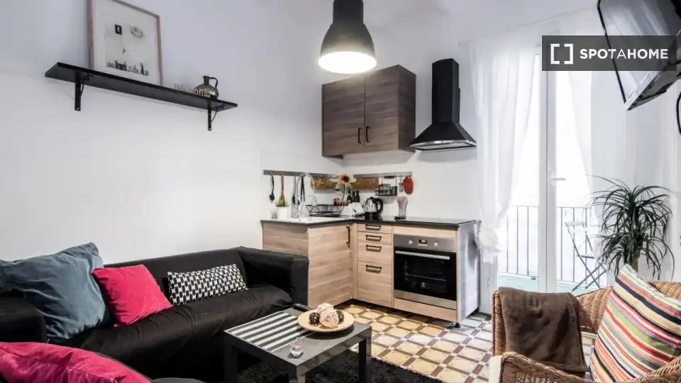 Kitchen of Flat for rent in L'Hospitalet de Llobregat  with Air Conditioner, Heating and Furnished